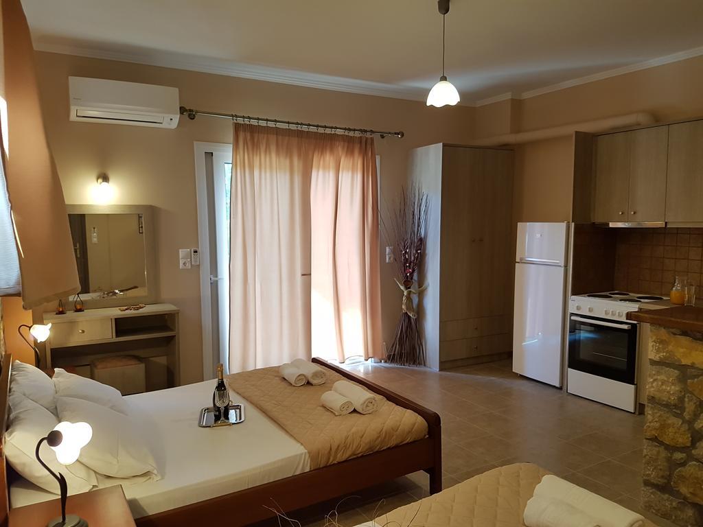 Alkionis Pool View Apartments Lefkáda Buitenkant foto