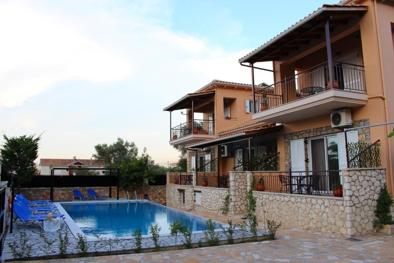 Alkionis Pool View Apartments Lefkáda Buitenkant foto